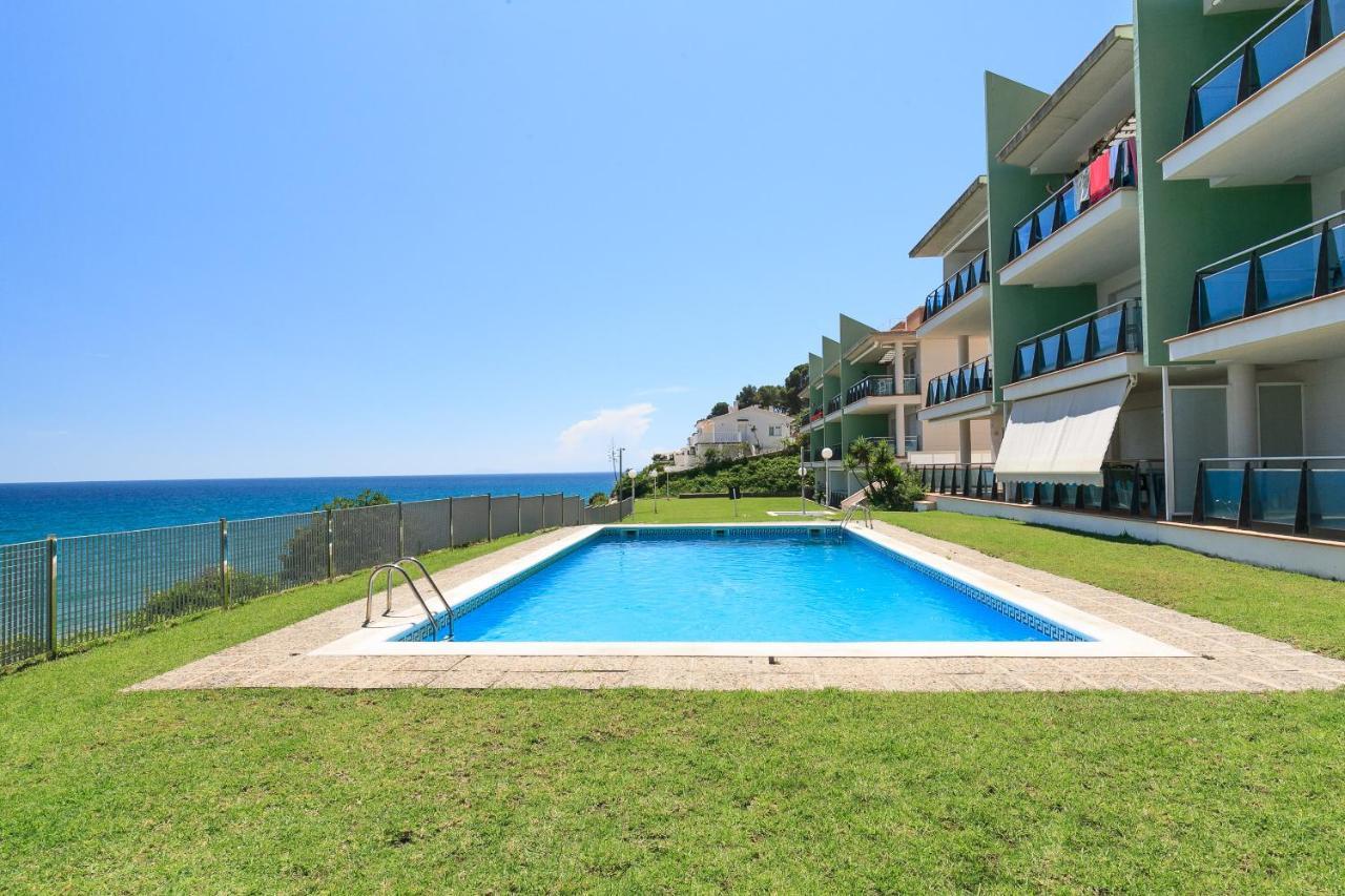 Uhc Arinsal Family Complex Apartment Salou Bagian luar foto