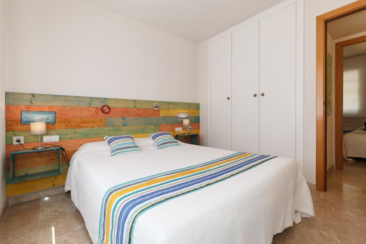 Uhc Arinsal Family Complex Apartment Salou Bagian luar foto