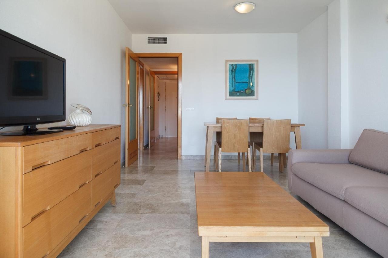 Uhc Arinsal Family Complex Apartment Salou Ruang foto