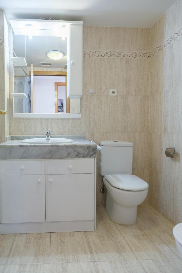 Uhc Arinsal Family Complex Apartment Salou Bagian luar foto