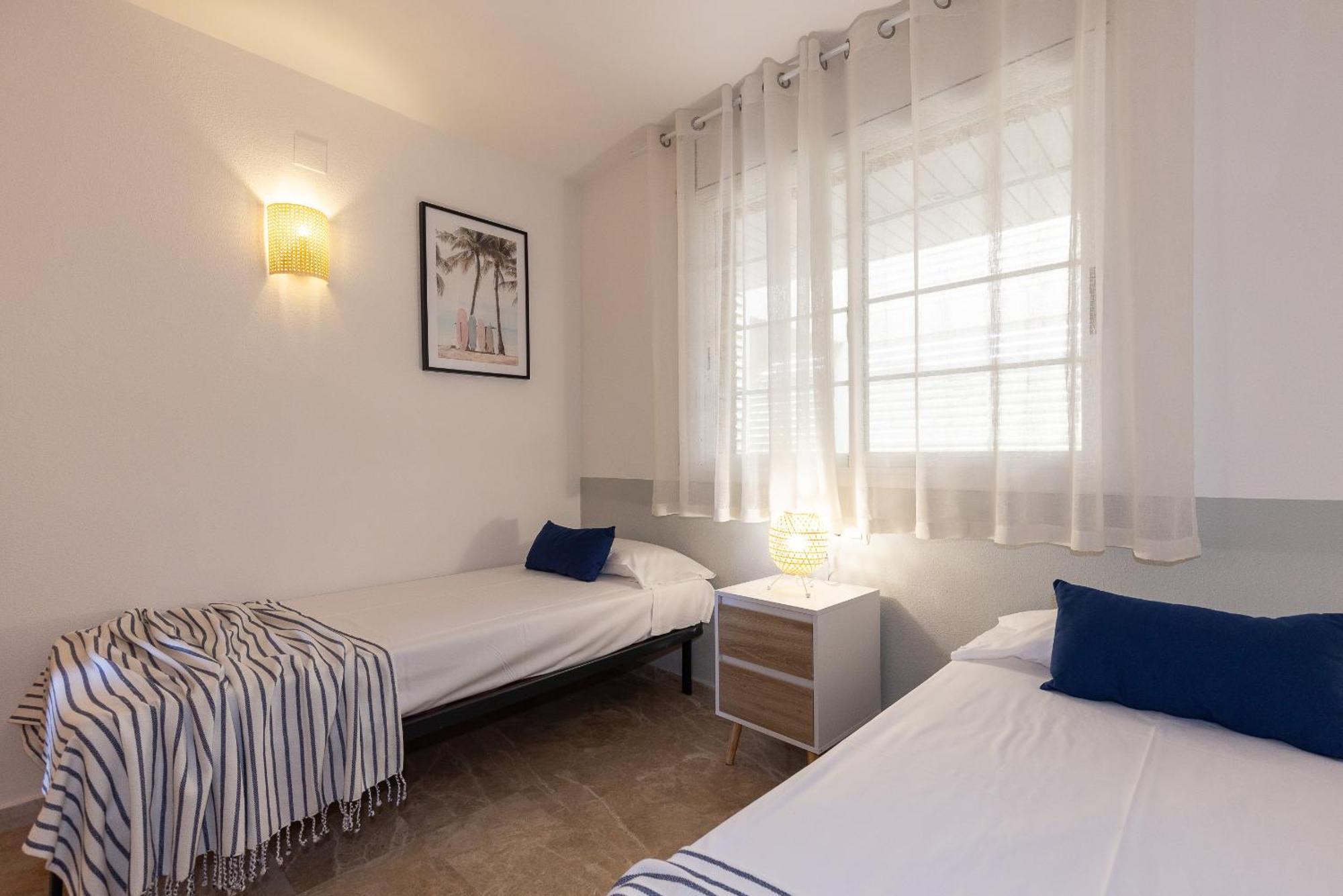 Uhc Arinsal Family Complex Apartment Salou Bagian luar foto