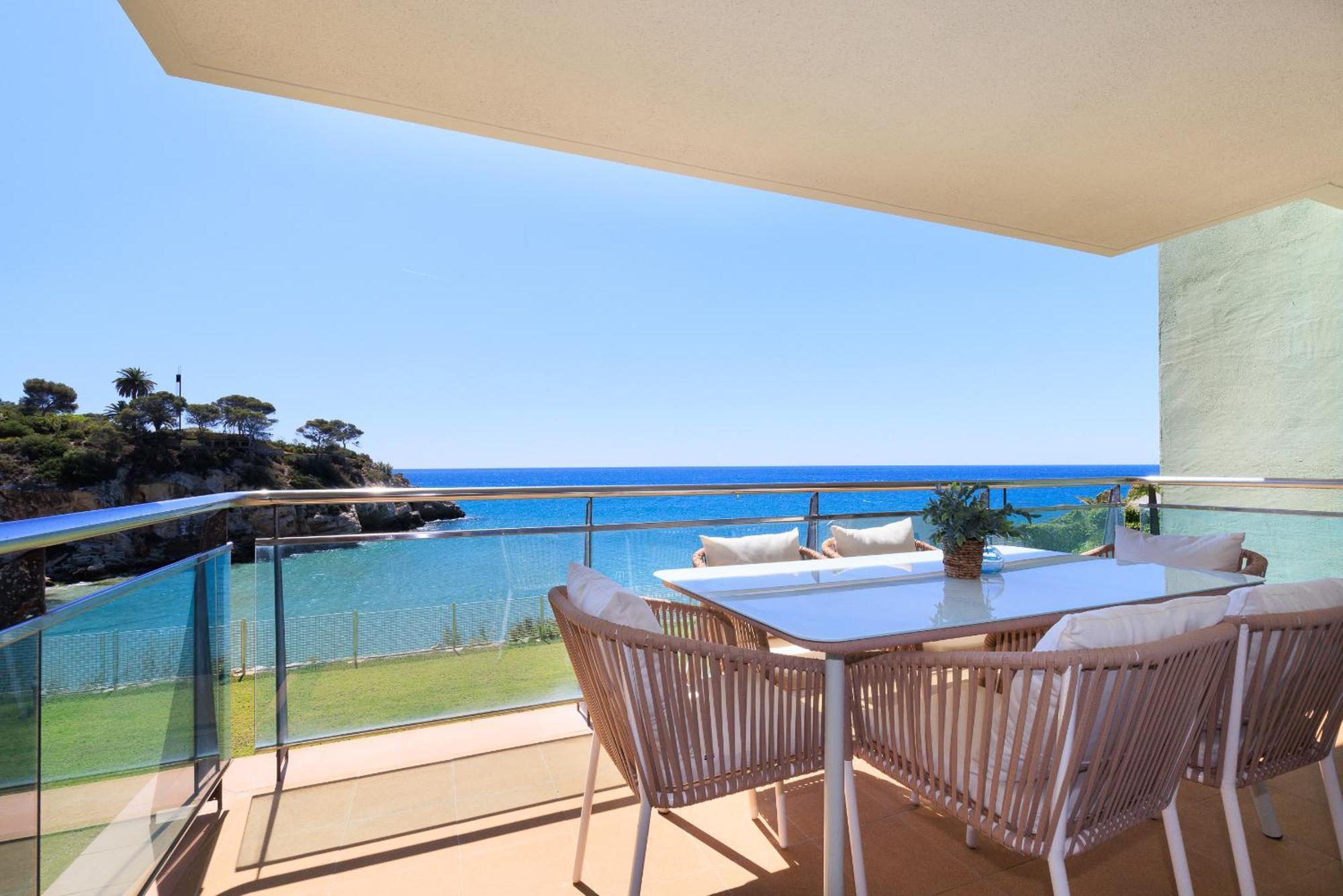 Uhc Arinsal Family Complex Apartment Salou Bagian luar foto