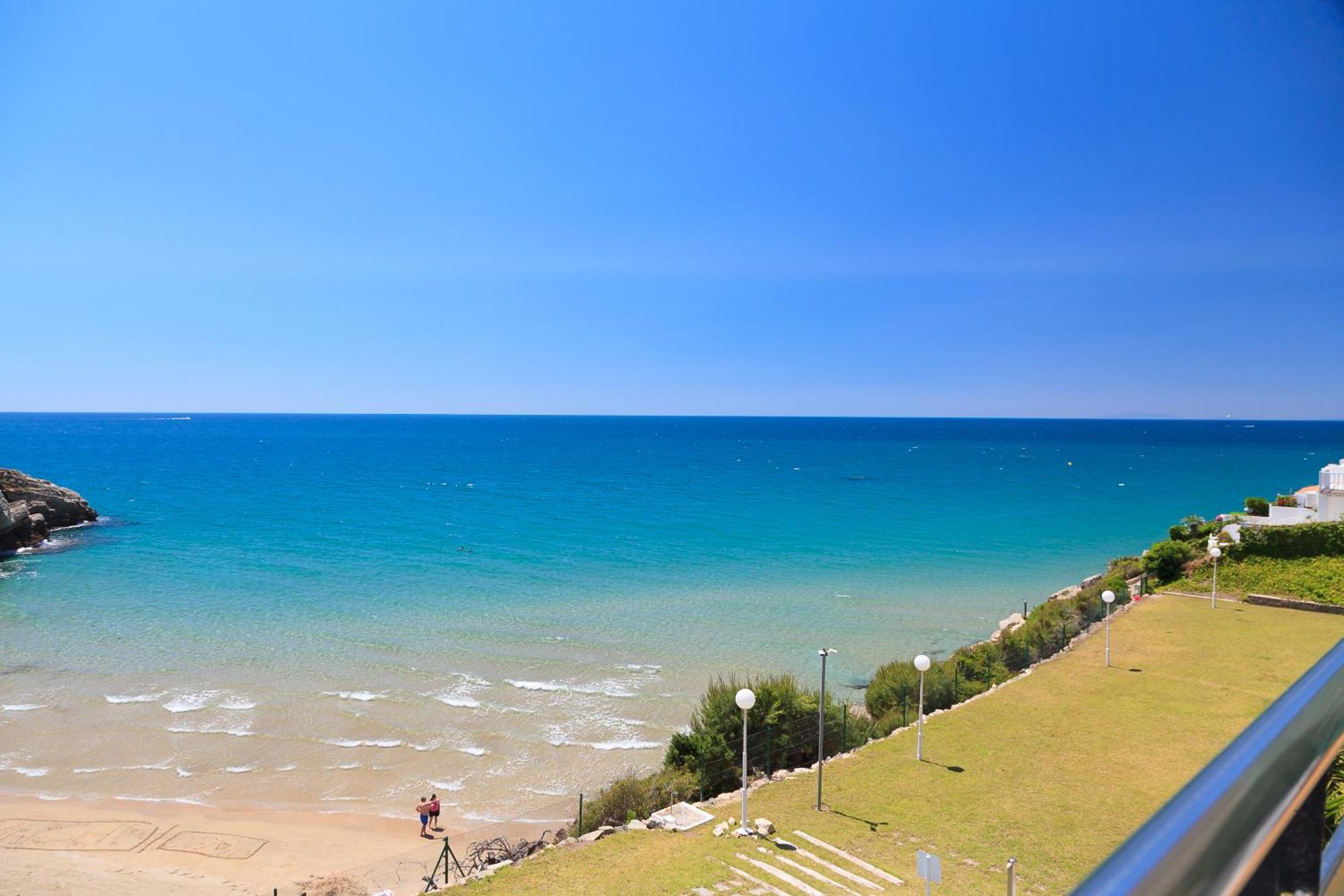 Uhc Arinsal Family Complex Apartment Salou Ruang foto