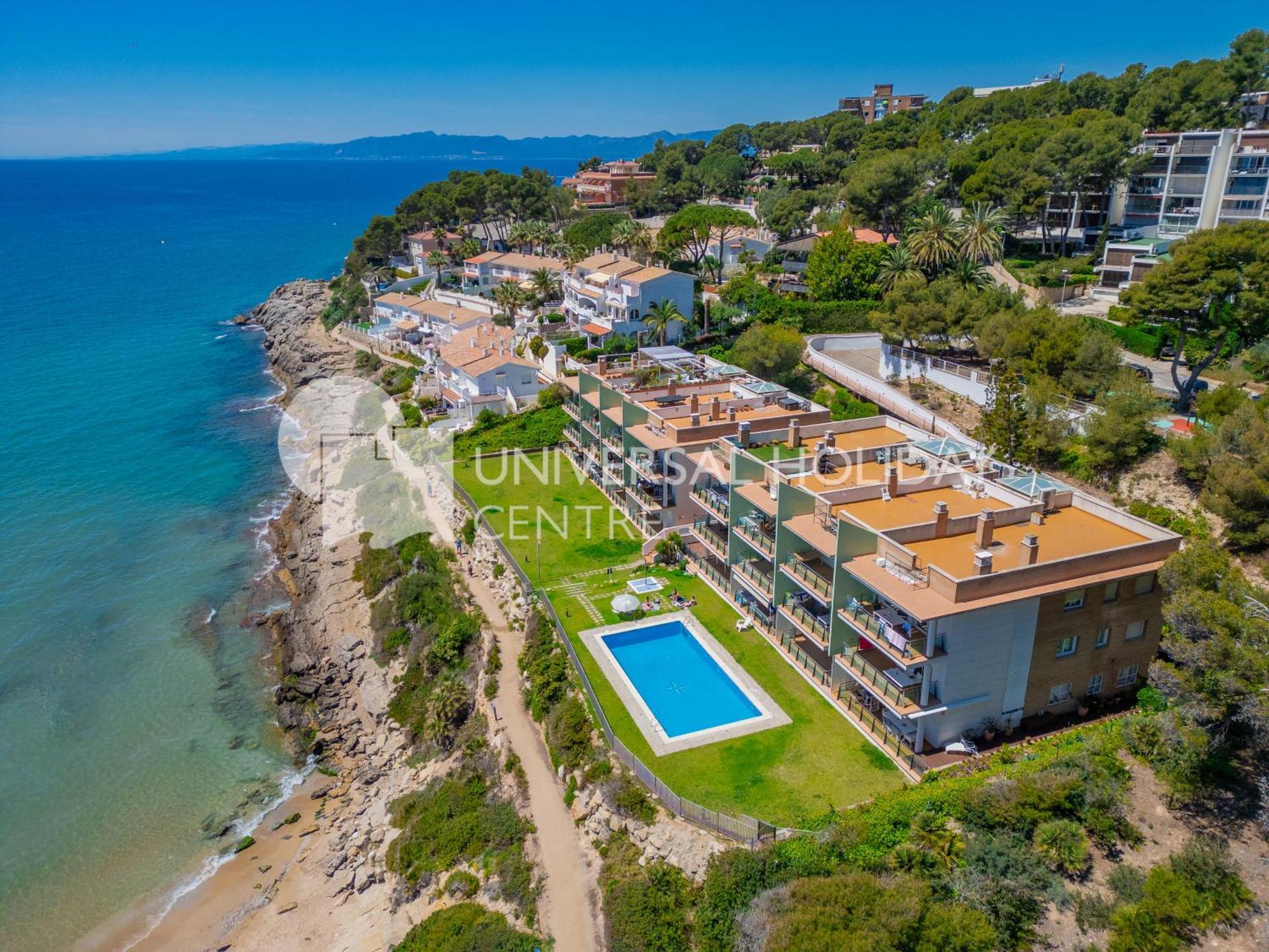 Uhc Arinsal Family Complex Apartment Salou Bagian luar foto
