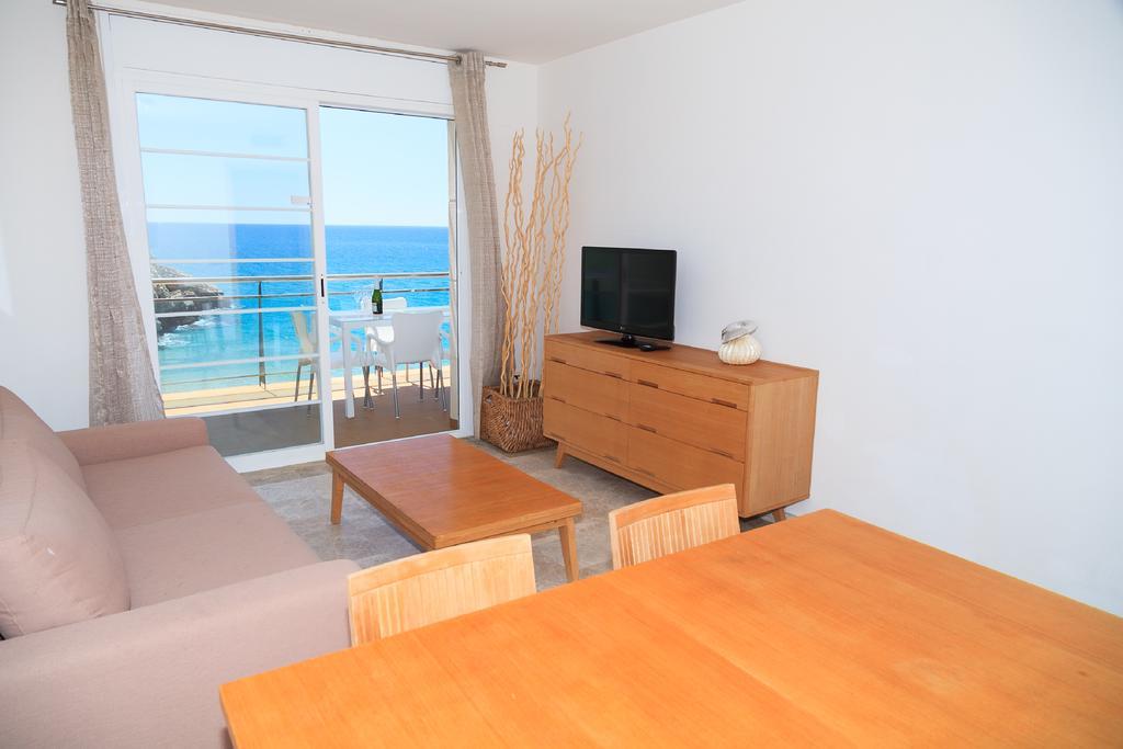 Uhc Arinsal Family Complex Apartment Salou Bagian luar foto